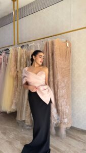 b8 300 dollar 40-44 (1)