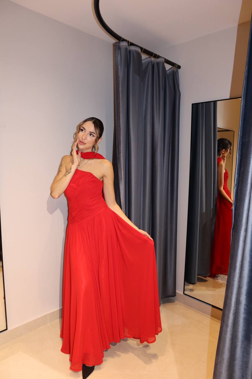 Elegant Red One-Shoulder Chiffon Evening Gown with Draped Bodice & Neck Scarf